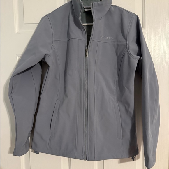 Columbia Soft Gray Fleece Ski/Snowboard/Hiking Waterproof Coat - Picture 15 of 15